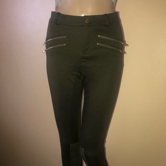Cotton On Pants - NWT GREEN SKINNY STRETCH PANTS